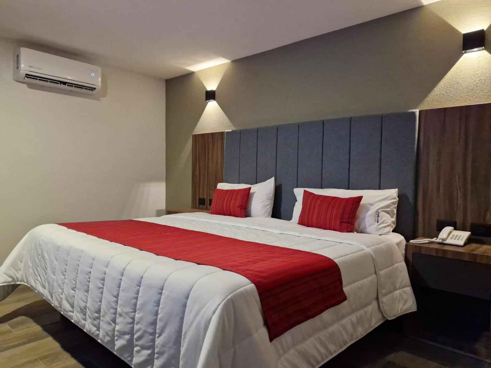 Hotel Granada Puebla Extérieur photo